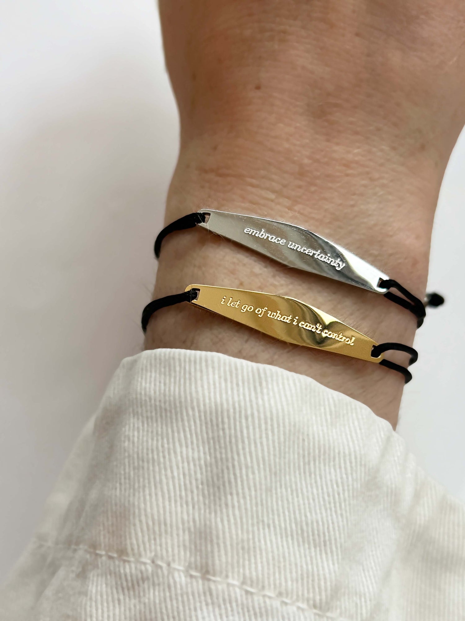 Nylon String Bracelet in Black